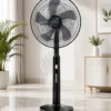 Ventilateur sur Pied BEBIKO – Noir & Blanc